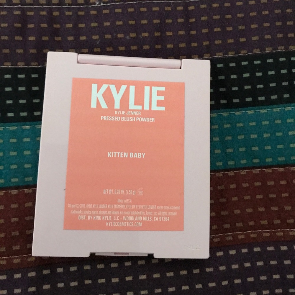 Kylie cosmetics kitten baby blush